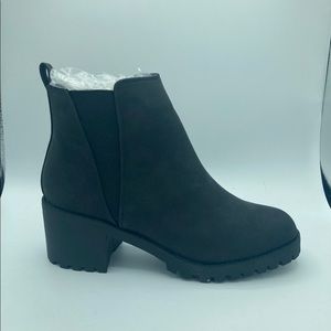 Atlanta Shoes Womens Desire Ankle Boots Size 8.5